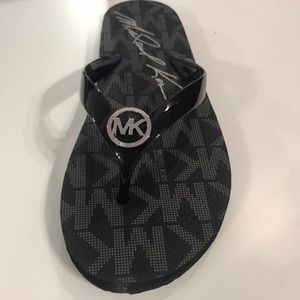 MK flip flops